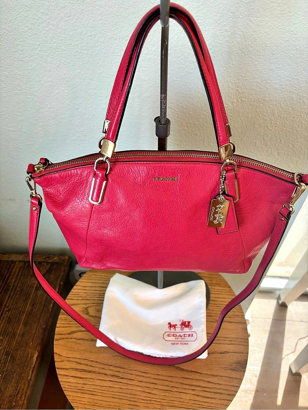 Coach Madison Small Kelsey Satchel Pink Leather
Crossbody Bag 28095 EUC
